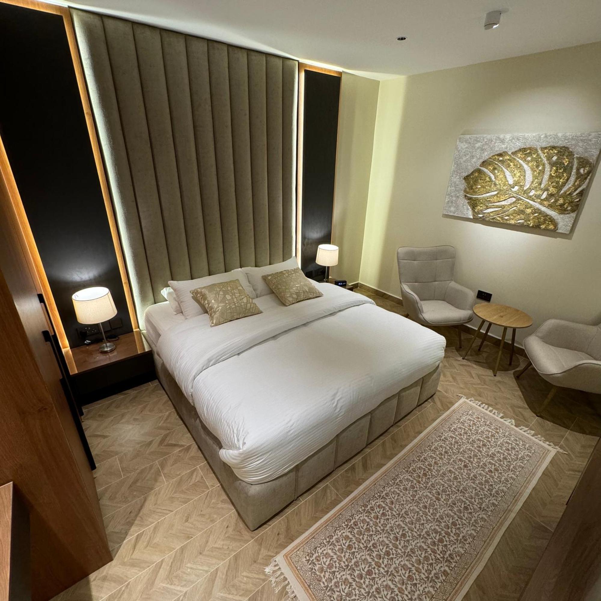 The Elegance Rooms นิซวา ภายนอก รูปภาพ